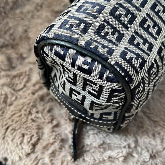 FENDI ZUCCHINO Navy baguette Handbag - Picture 7 of 16